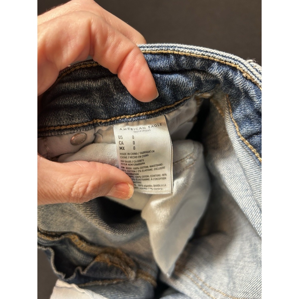 American Eagle AE Highest Rise Mom Denim Shorts Women's Cut Off Stretch 0/24 - Picture 9 of 10